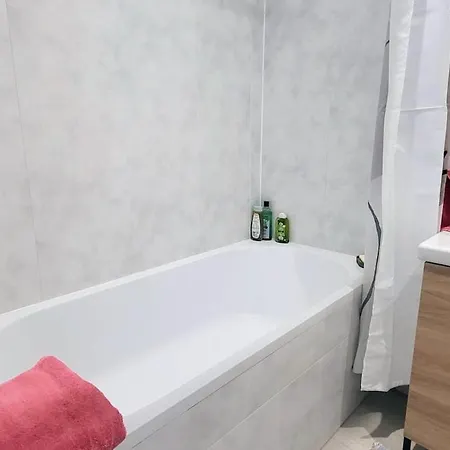 Wehost Promenade - Garden Retreat For 2 Pers 1bed Niza