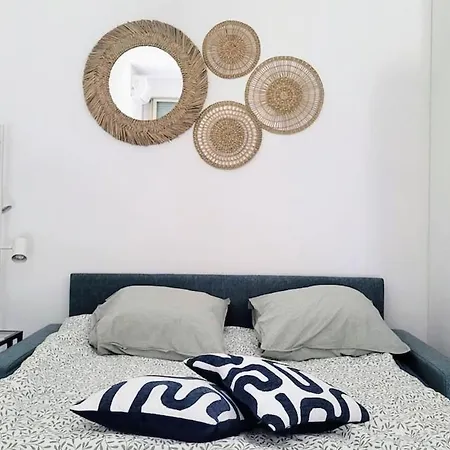 Wehost Promenade - Garden Retreat For 2 Pers 1bed * Niza