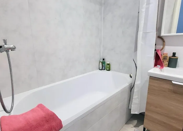 Wehost Promenade - Garden Retreat For 2 Pers 1bed Niza