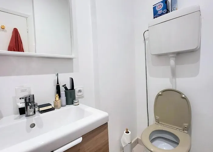 Apartamento Wehost Promenade - Garden Retreat For 2 Pers 1bed Niza